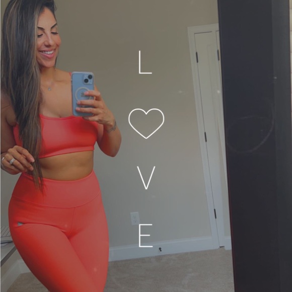 SCARLETT SPORTS BRA and PANT BY CREAM YOGA - Picture 7 of 14